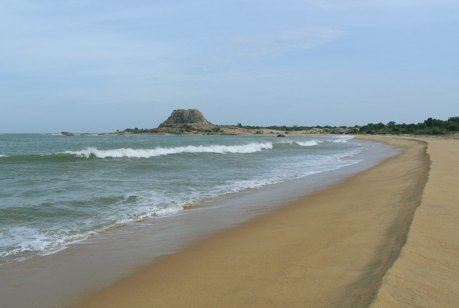 The wild beach on the edge of Yala National Park